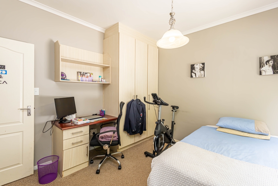 3 Bedroom Property for Sale in Country Club Western Cape